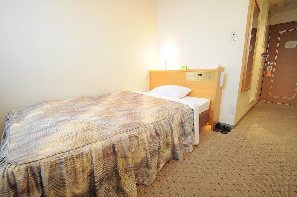 Hotel Sapporo Sun Plaza Quarto foto